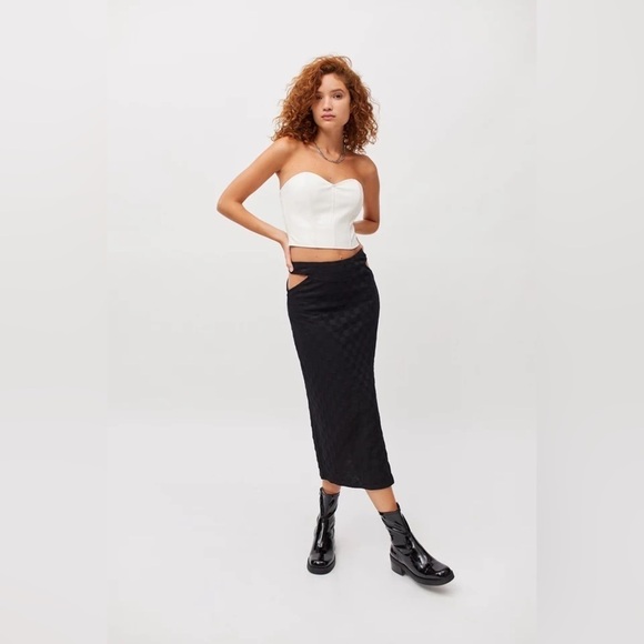 Urban Outfitters Delia V-Strap Knit Midi Skirt Black Size Medium - Picture 1 of 10